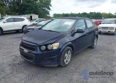 2015 Chevrolet Sonic Ls Auto z USA, uszkodzony, nr VIN 1G1JA5SH6F4174540
